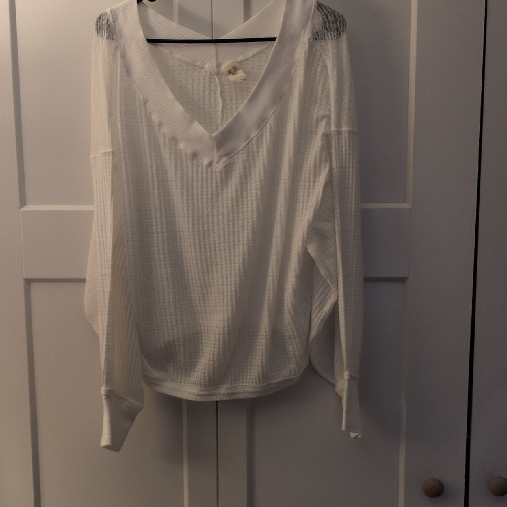 We The Free White V-Neck Lightweight Waffle Knit Top